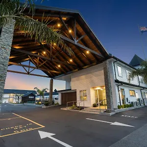 Newina Rotorua